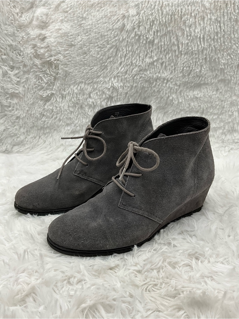 Bjorndal Booties Size 8 Gray Suede Leather Lace-Up Wedge Ankle Boots